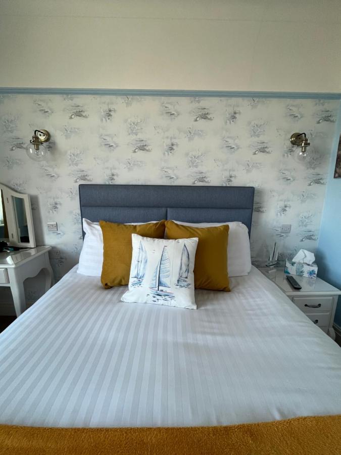 Between The Bays Exclusively For Adults Guest house Llandudno