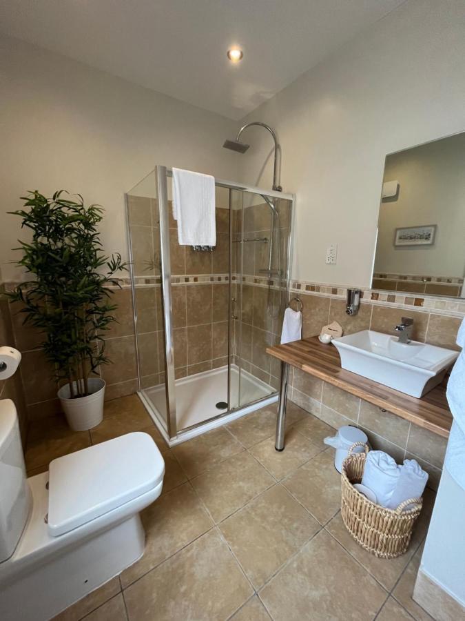 Between The Bays Exclusively For Adults