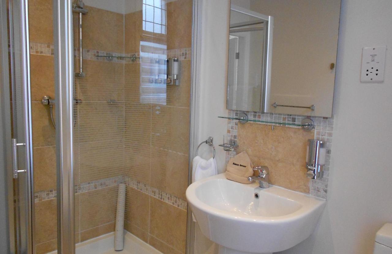 Between The Bays Exclusively For Adults Guest house Llandudno